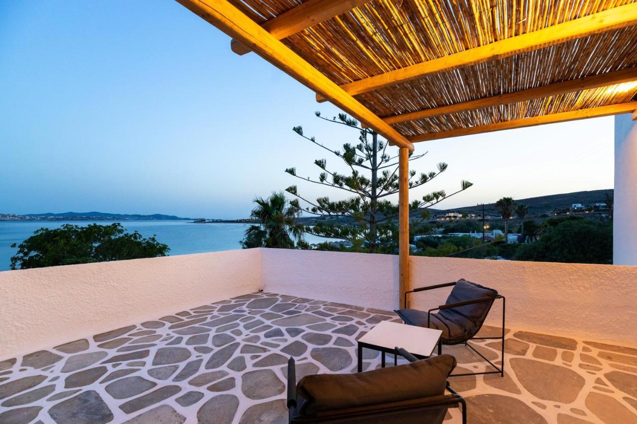 Omilos Beachfront House Parikia  Exterior photo