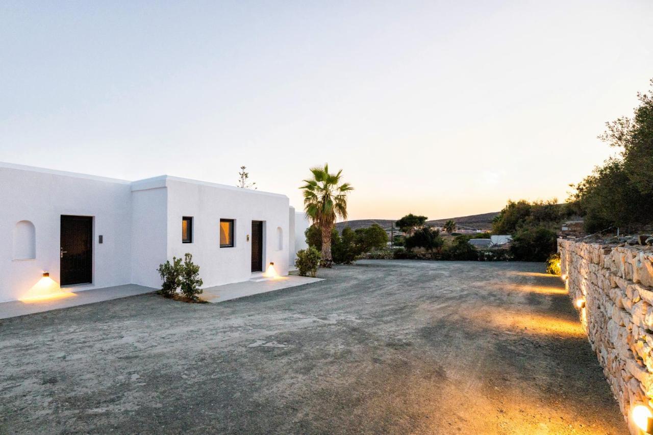 Omilos Beachfront House Parikia  Exterior photo
